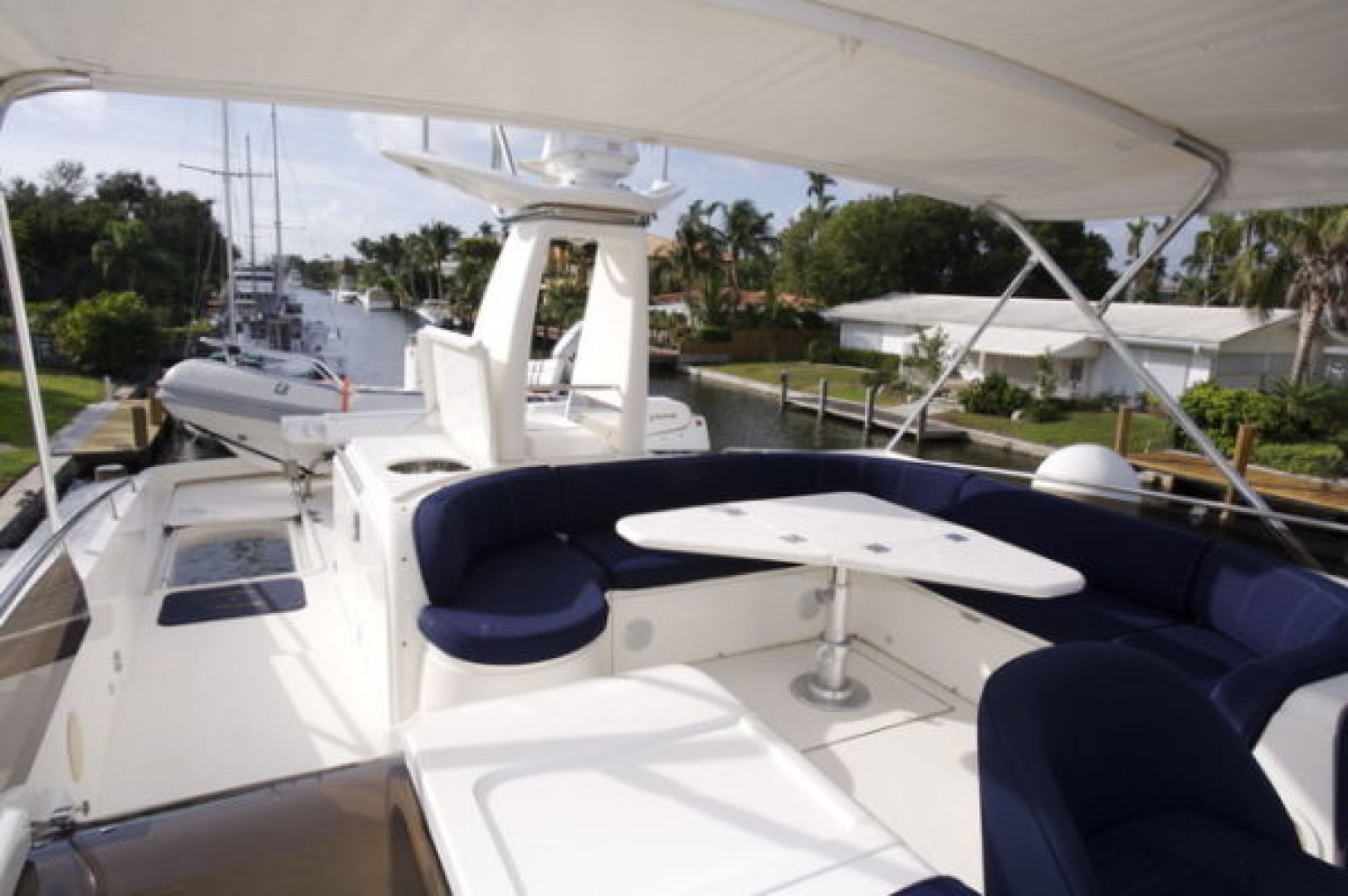 1999 Viking Sport Cruiser - Image 15