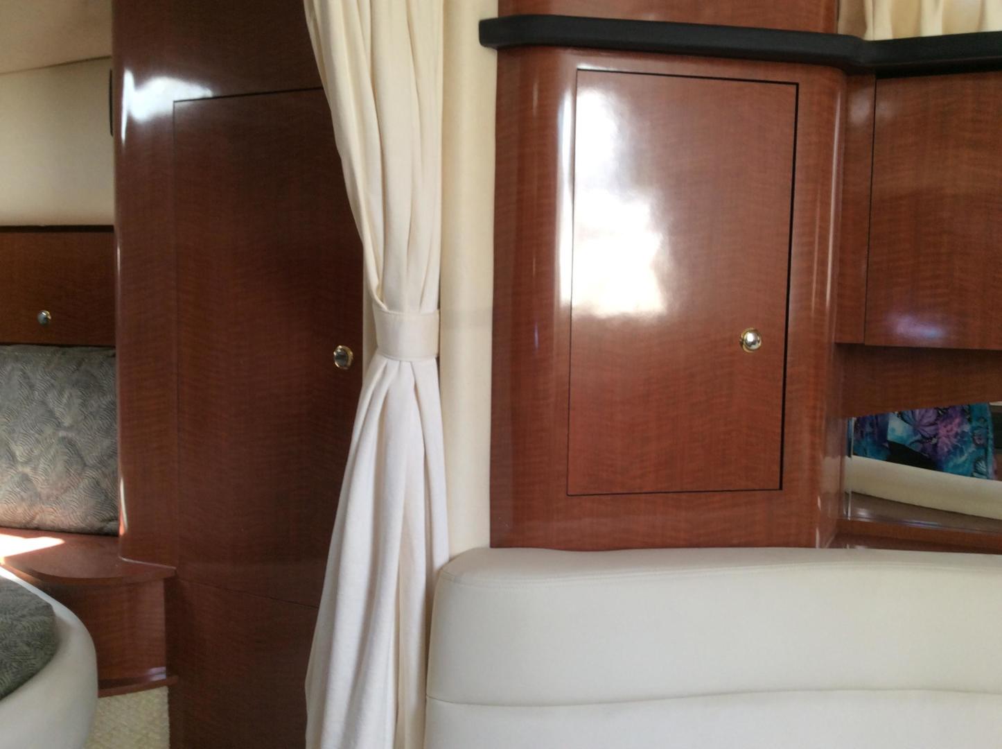 2003 Sea Ray 320 - Image 21