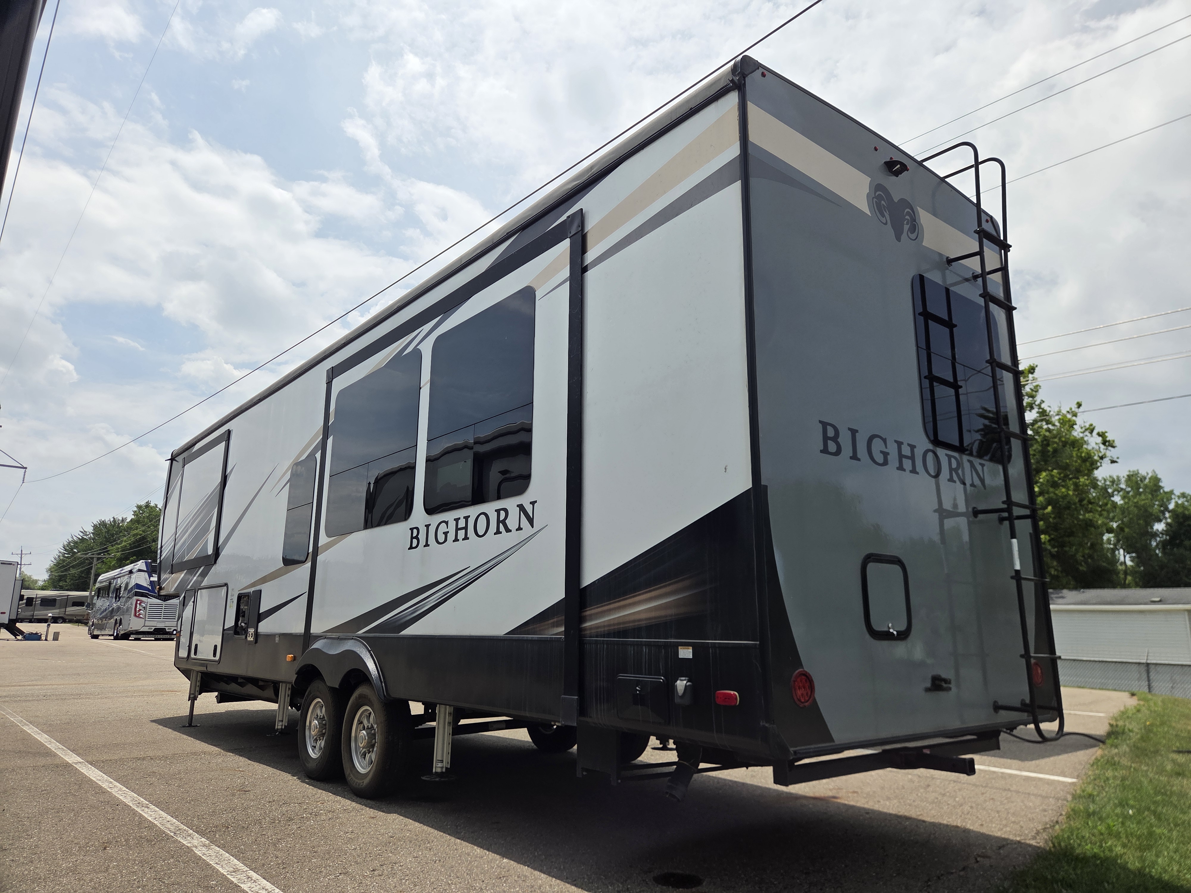 2022 Heartland Bighorn BH 3120 RK - Image 4