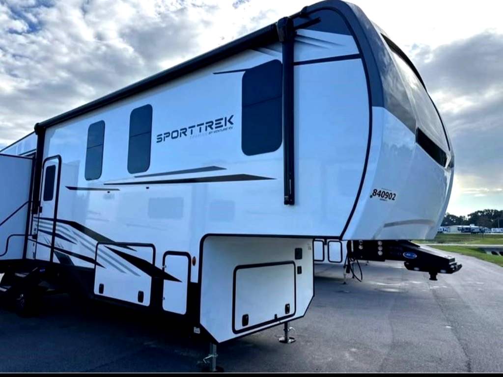 2026 VENTURE RV SPORTTREK 353VRK - Image 1