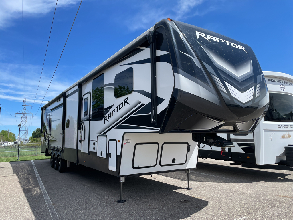 2022 Keystone Raptor
