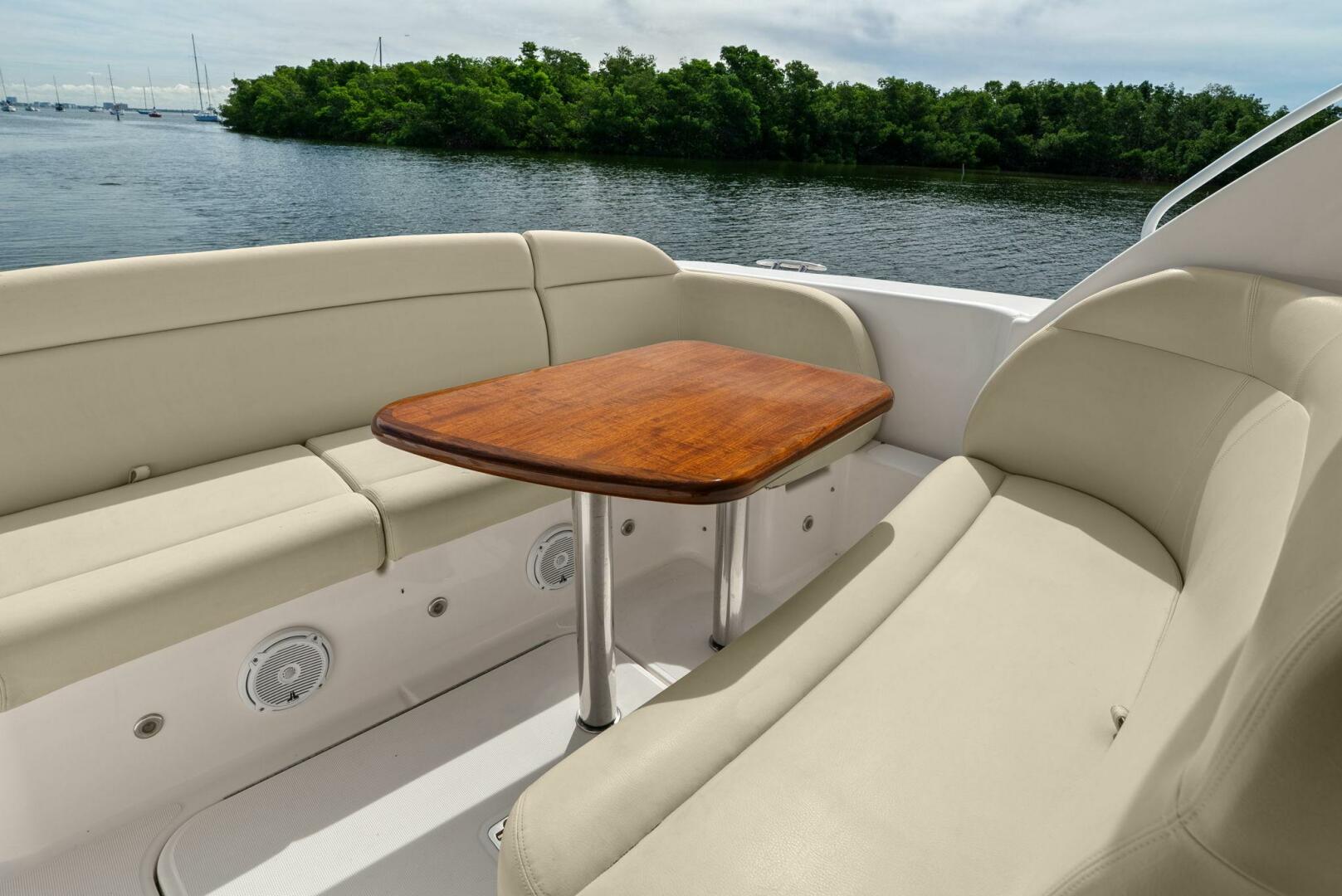 2008 Tiara Yachts 3500 Sovran - Image 3