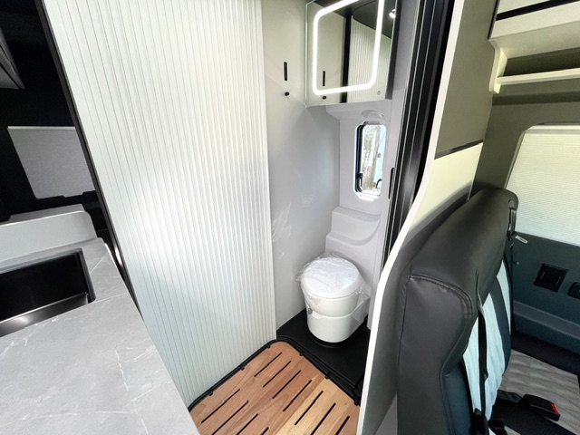 2026 Grand Design Lineage Series VT LVT1 - Image 30