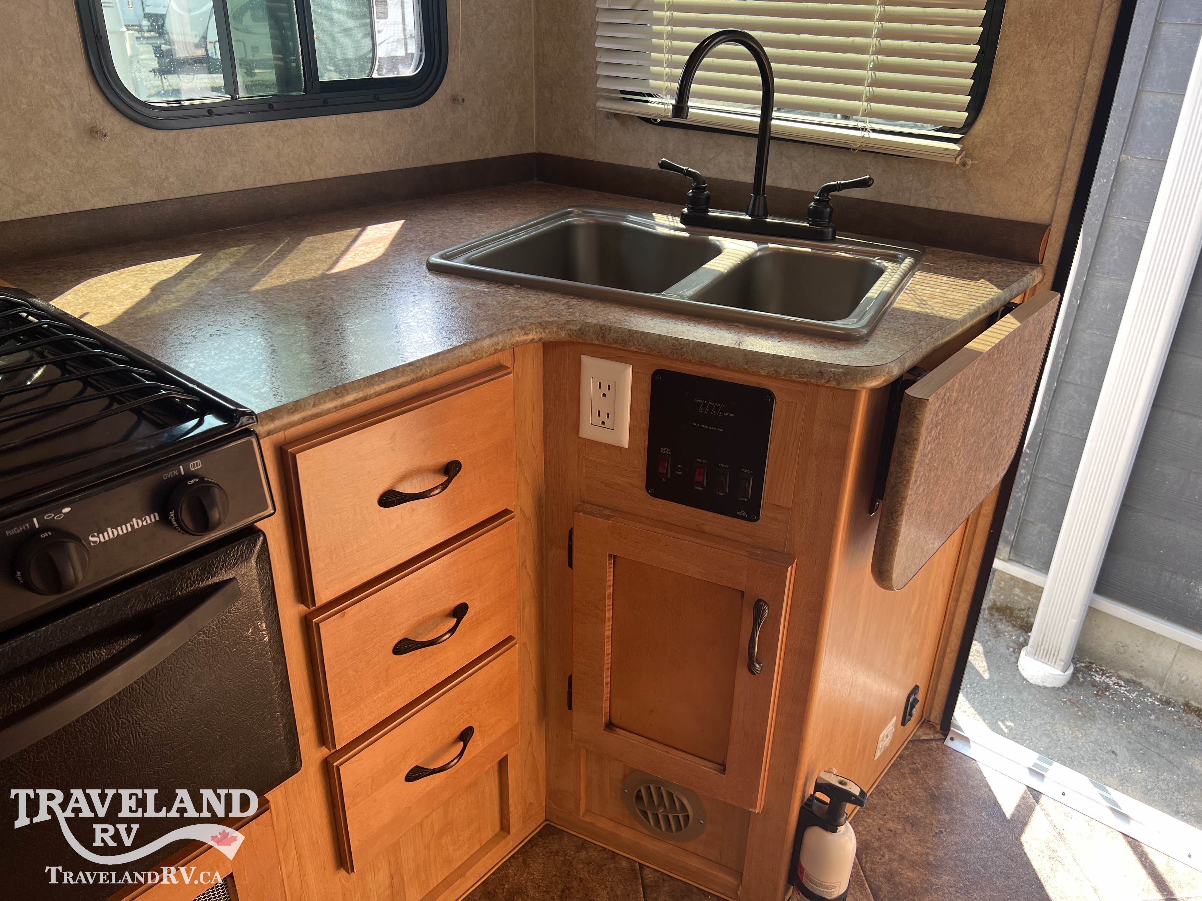 2015 ADVENTURER 86SBS HMS - Image 8