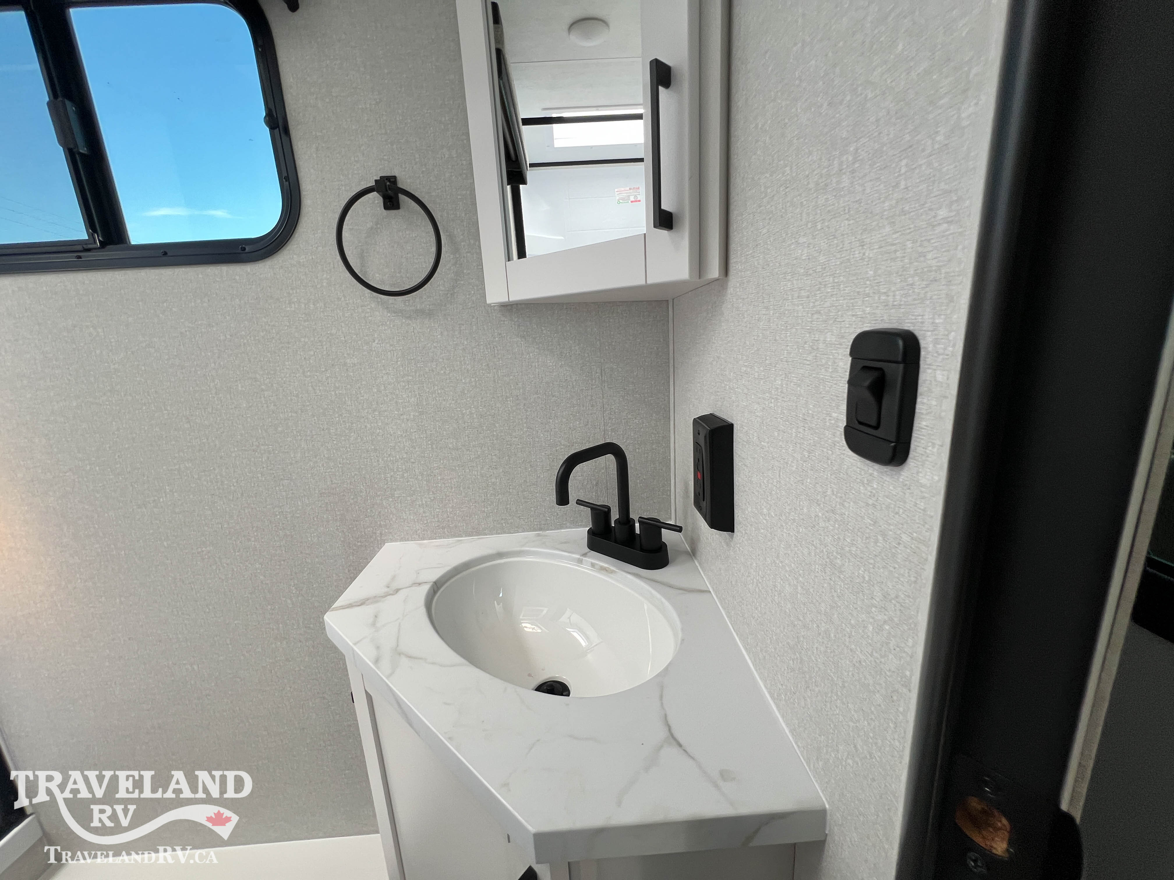 2026 Highland Ridge Range Lite 270DBL - Image 24