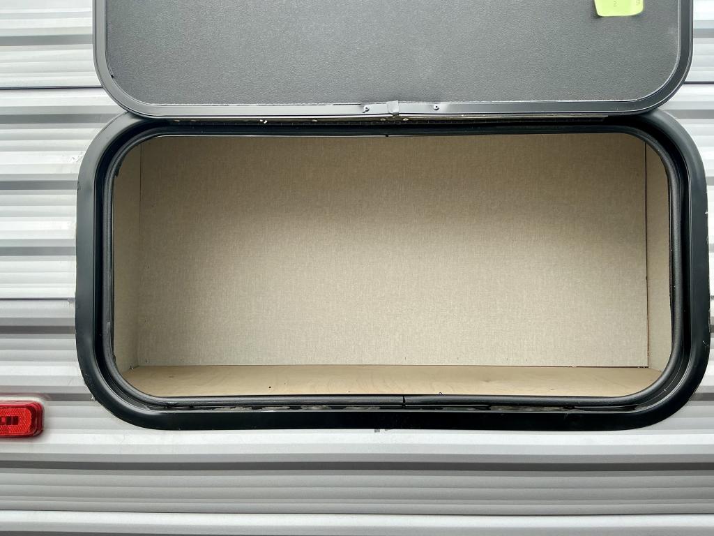 2026 COACHMEN 333DORM - Image 32