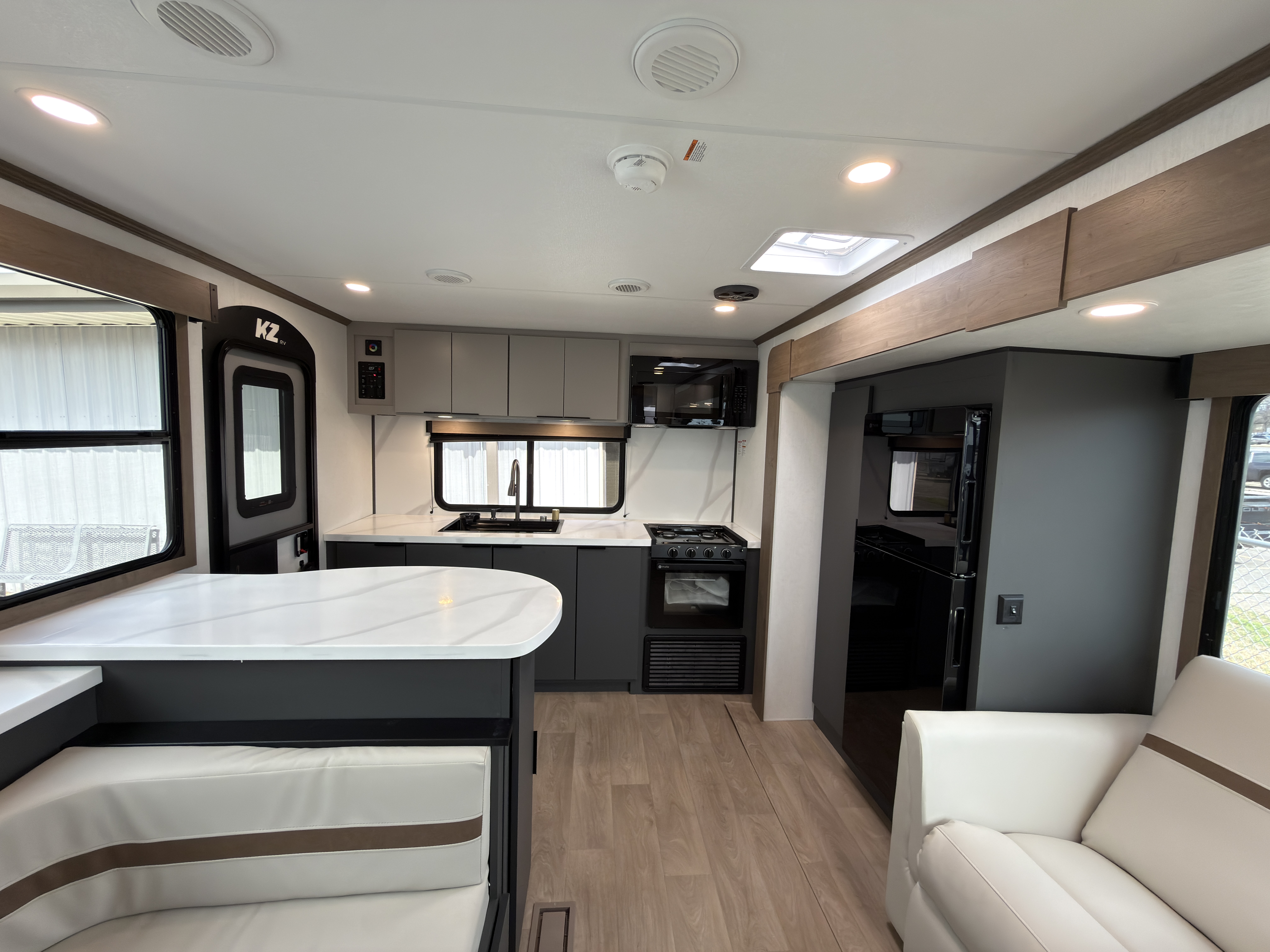 2026 KZ RV Domani 241ML - Image 9