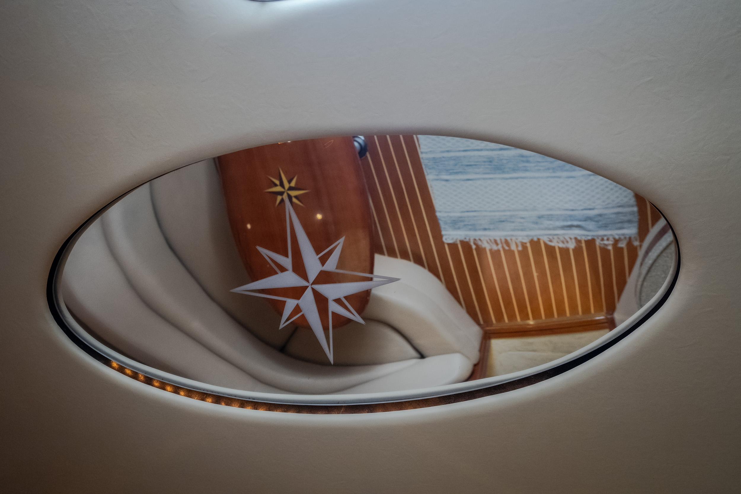 2009 Regal 4460 Express Cruiser - Image 41