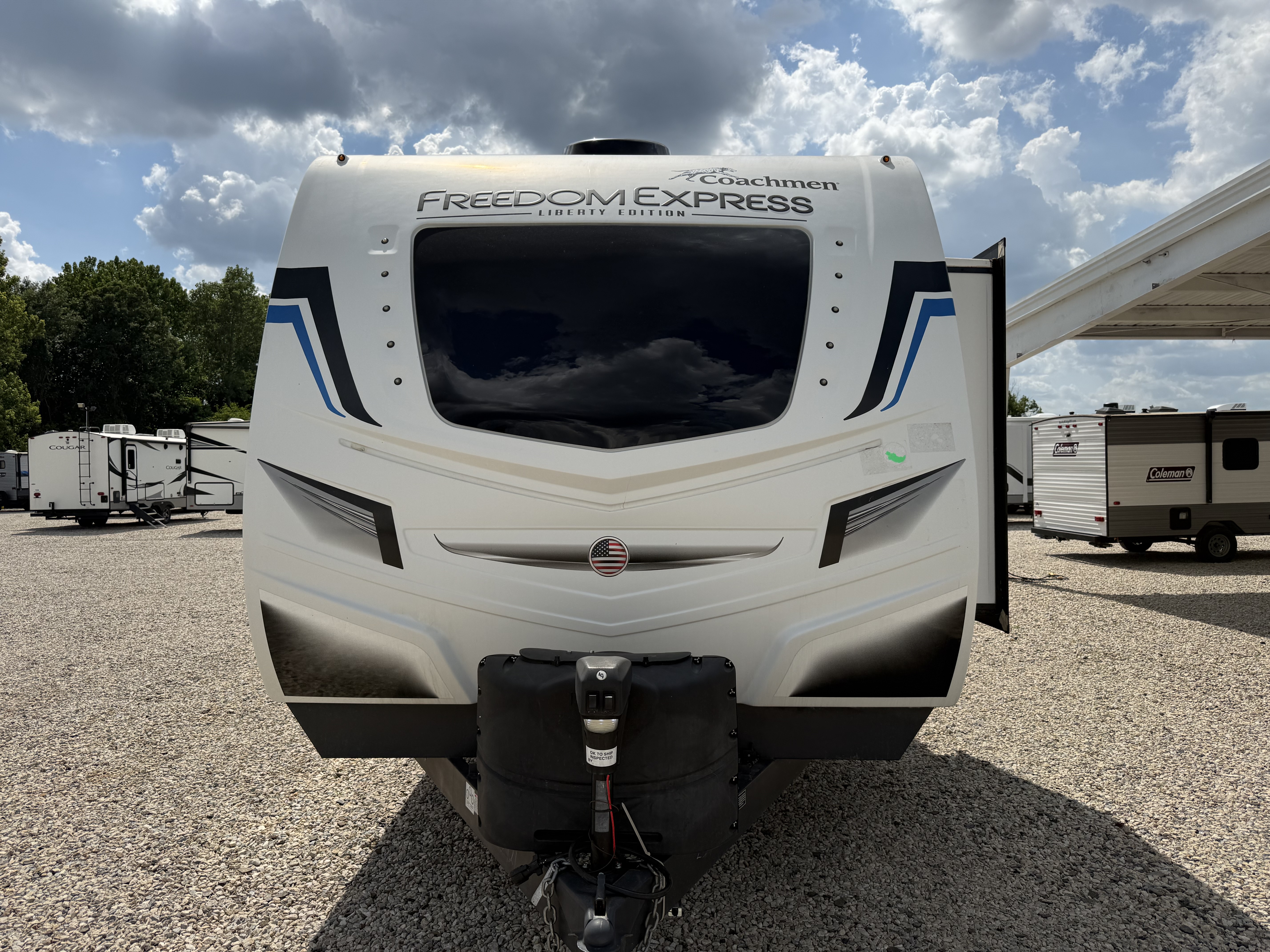 2022 Coachmen Freedom Express Liberty Edition 324RLDSLE - Image 2