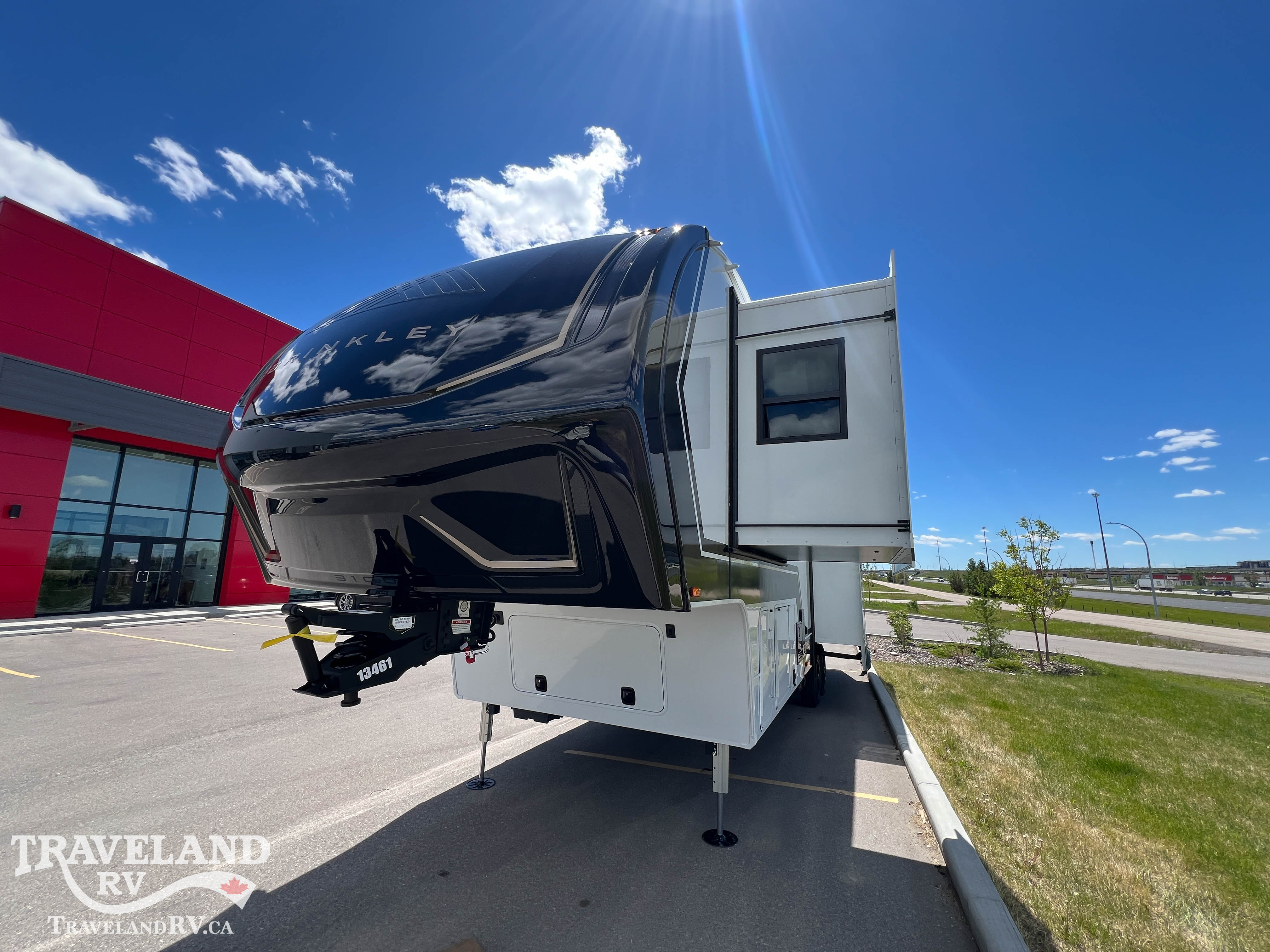2027 Brinkley RV Model Z 3100 - Image 5