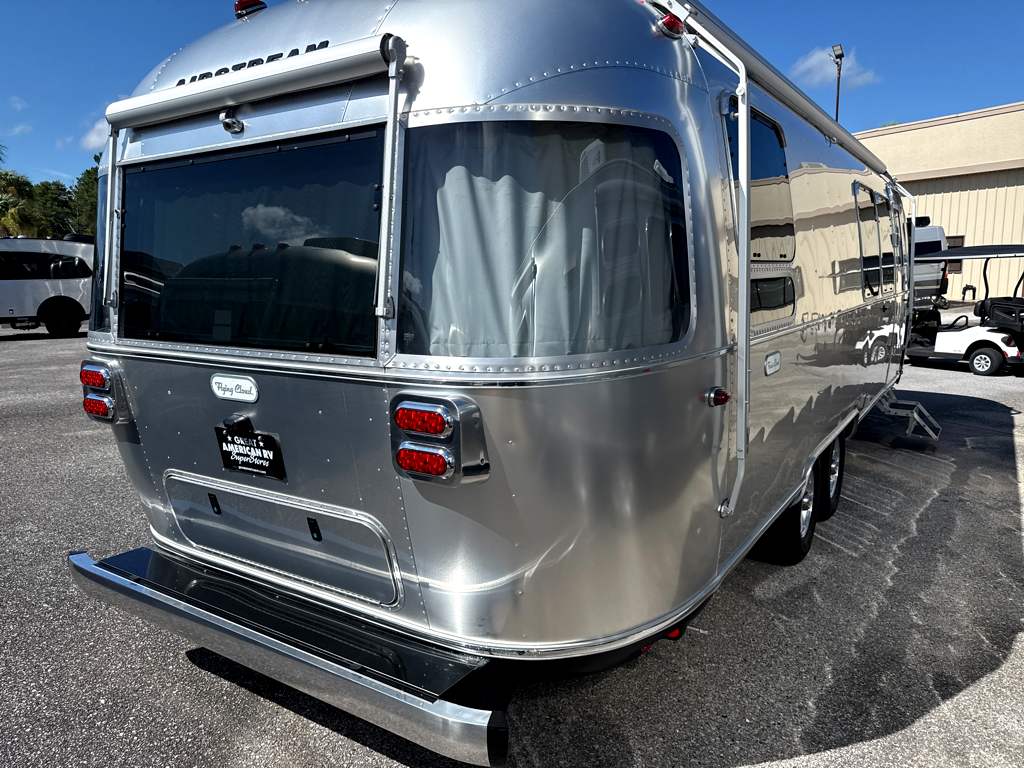 2026 AIRSTREAM FLYING CLOUD 28RBQ - Image 4