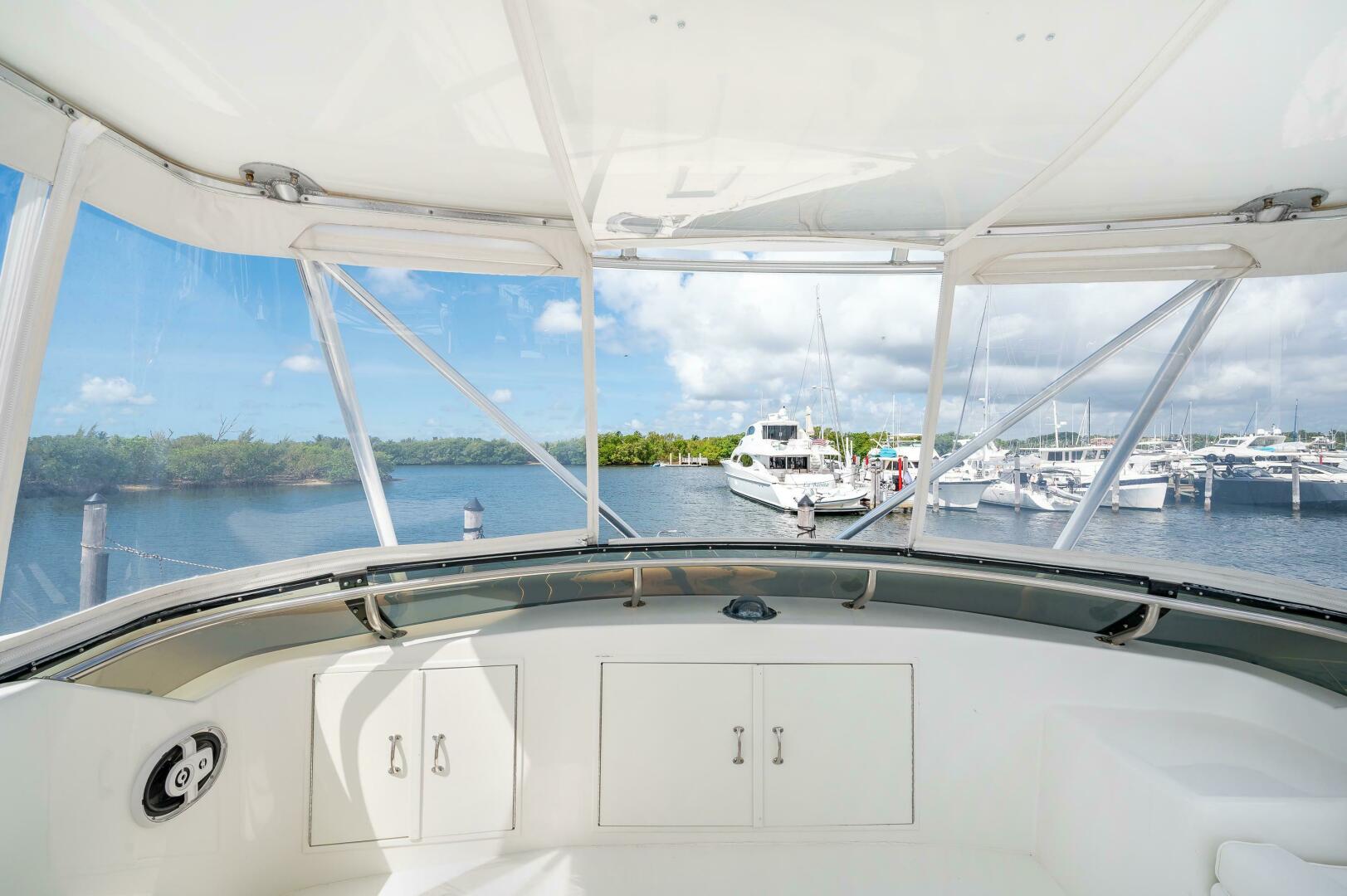 1992 Hatteras 50 Convertible - Image 8