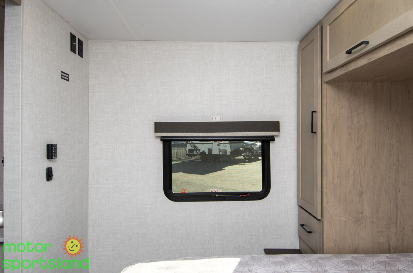 2026 Ember RV E-Series 24RLD - Image 38