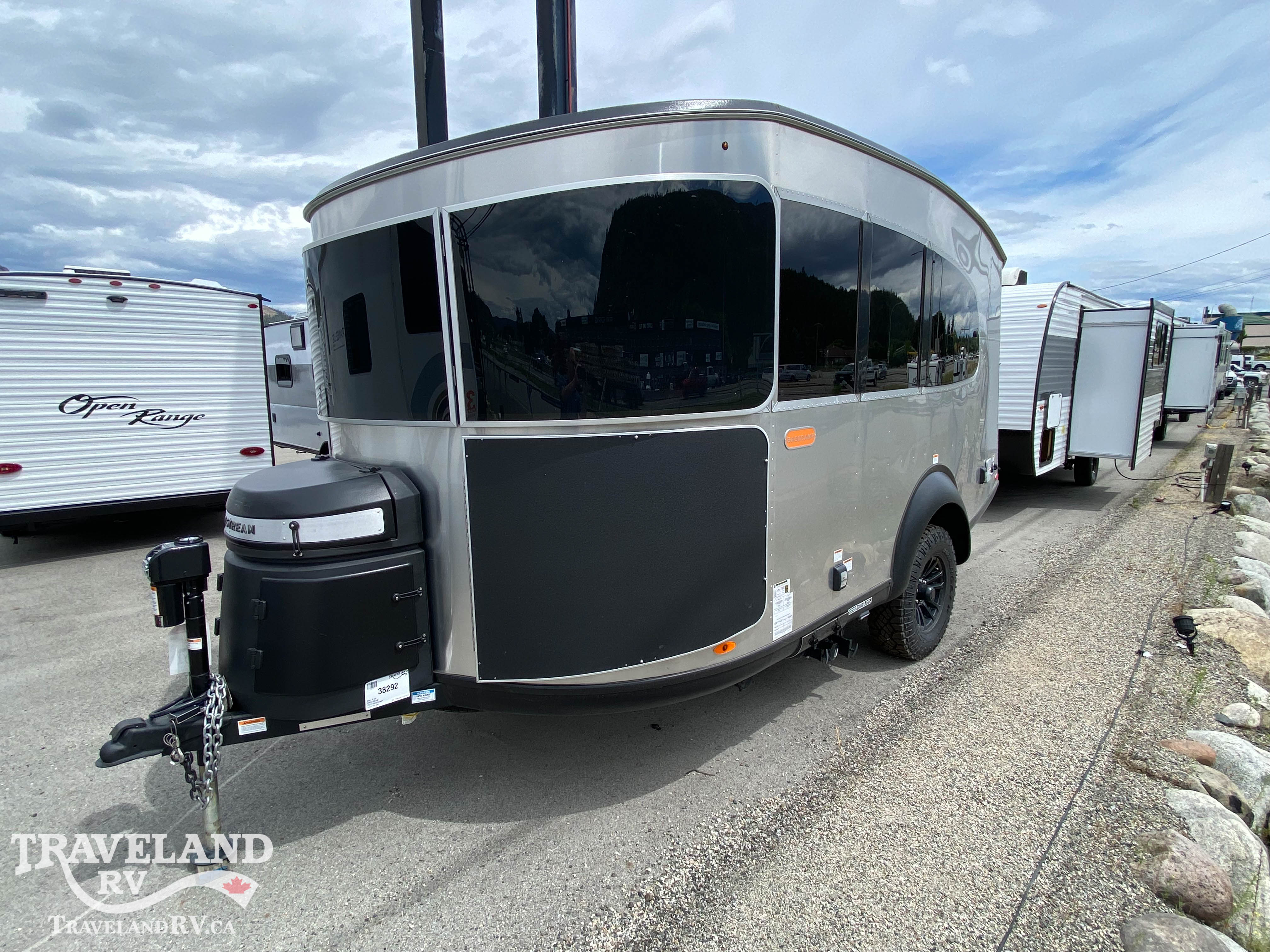 2026 AIRSTREAM 20XE BASECAMP - Image 4