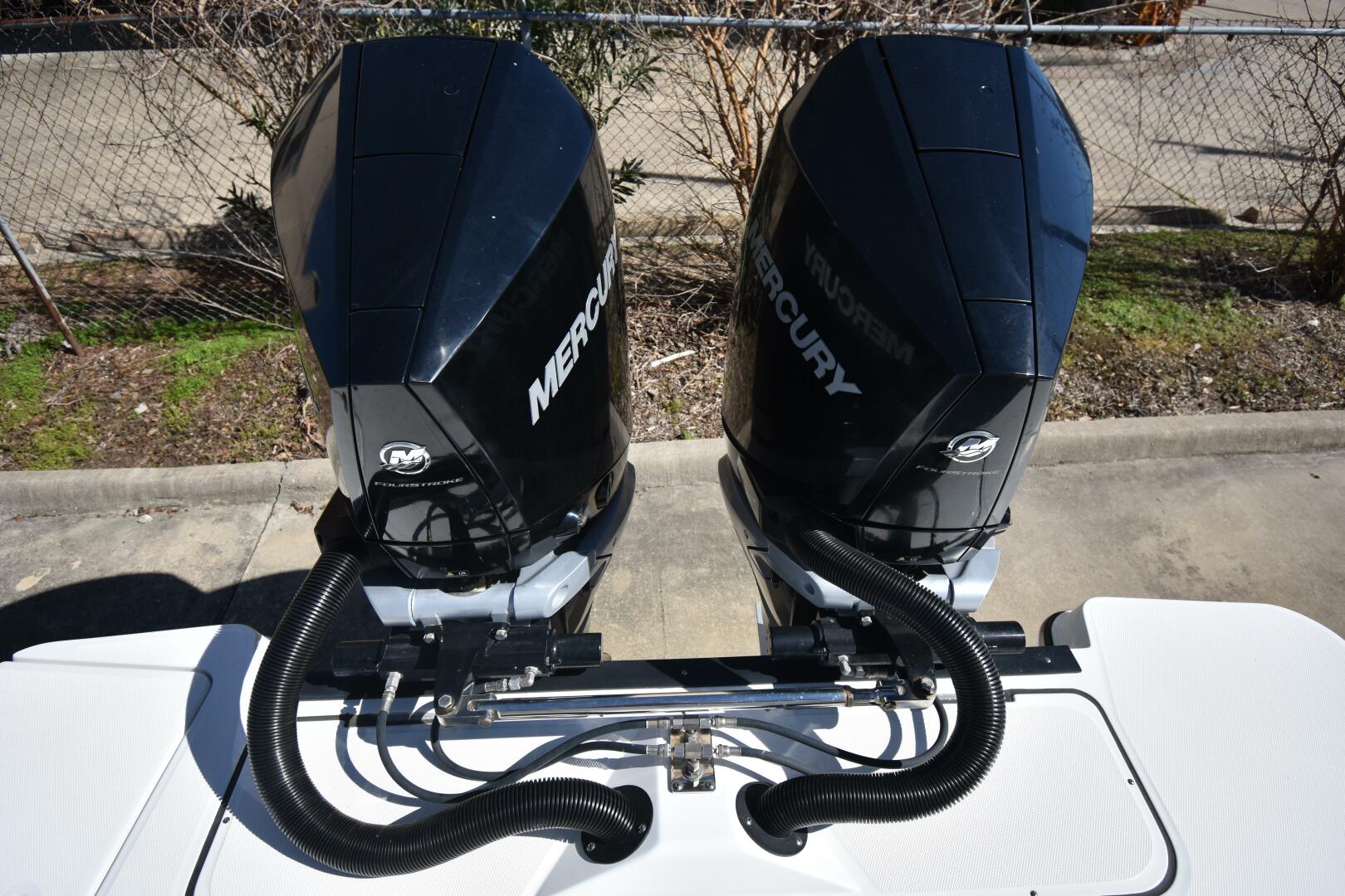 2021 Blackfin 332CC - Image 9