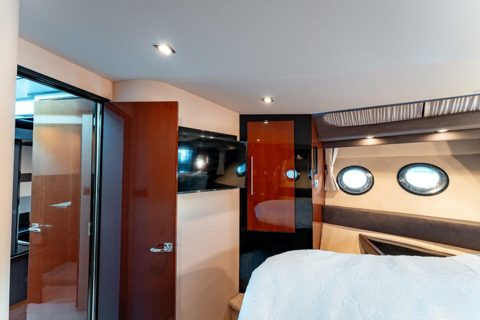 2009 Marquis - Image 77