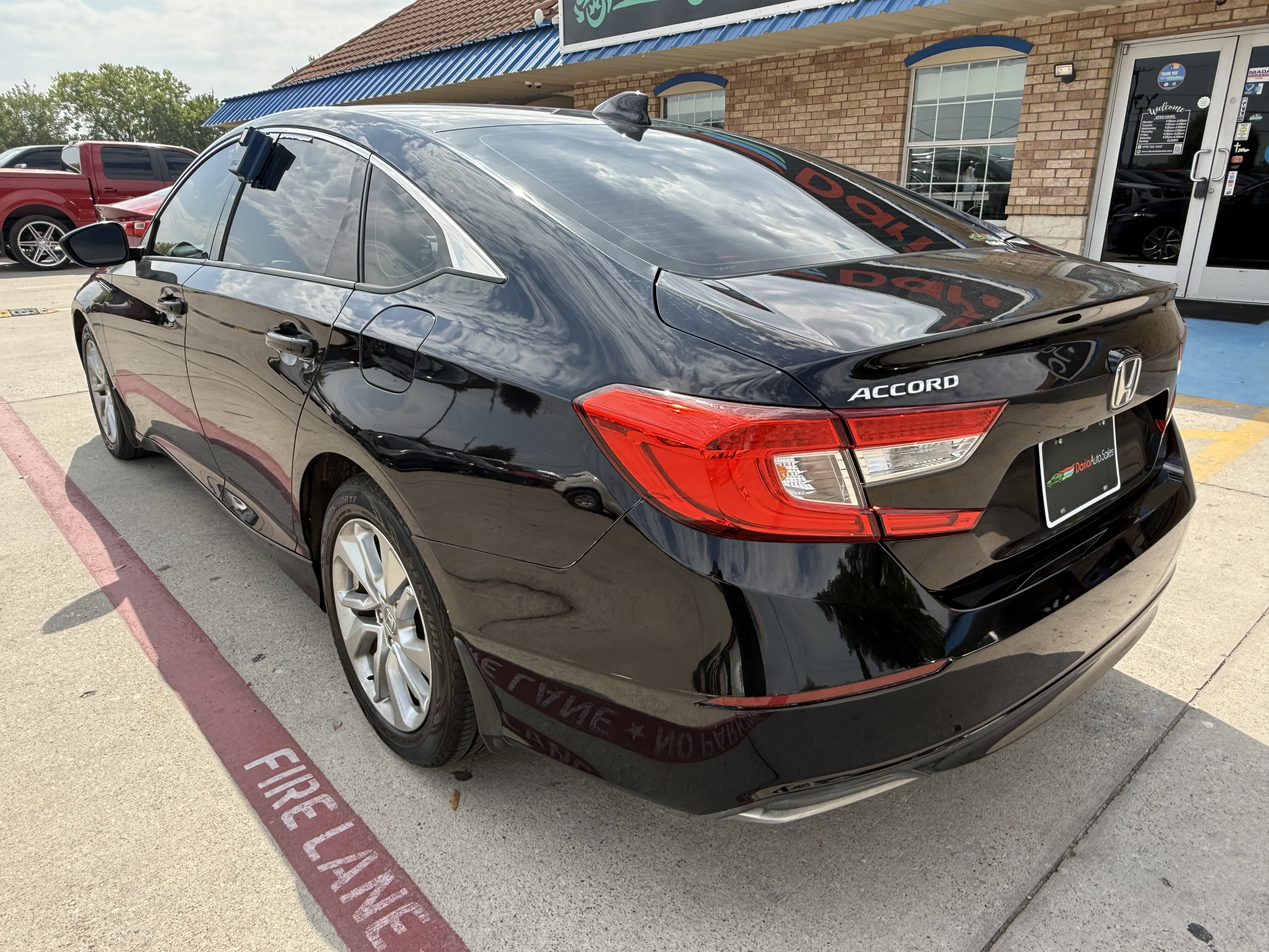2018 Honda Accord Sedan 4D LX I4 - Image 4