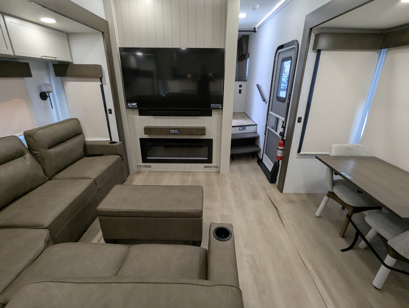 2027 Alliance RV Paradigm 312RK - Image 62