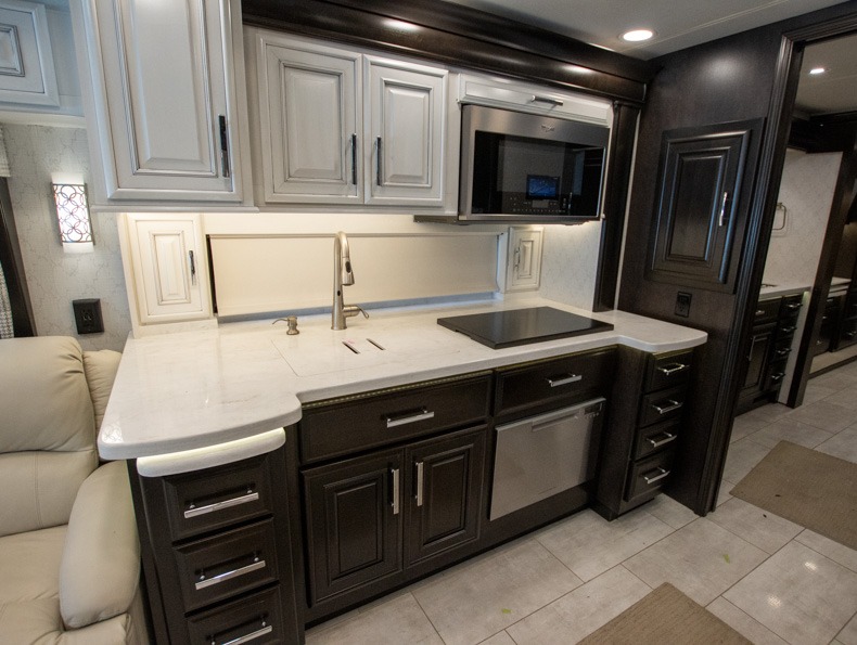 2022 Entegra Coach Anthem 44Z - Image 7
