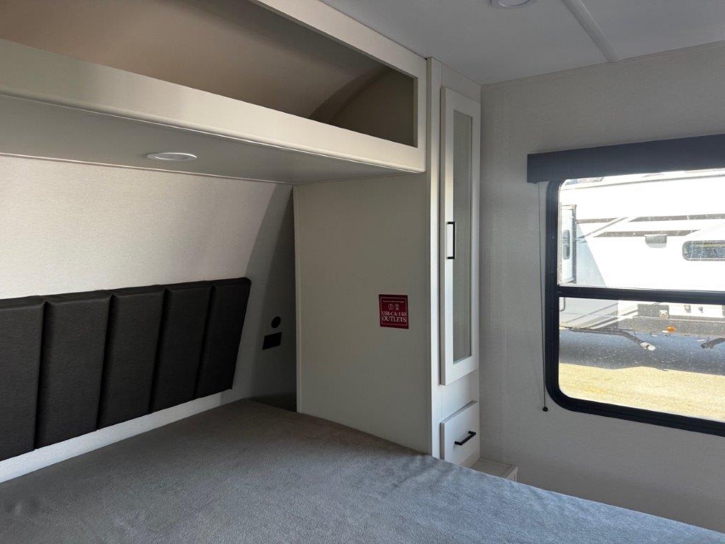 2026 Grand Design Momentum MAV 27MAV - Image 27