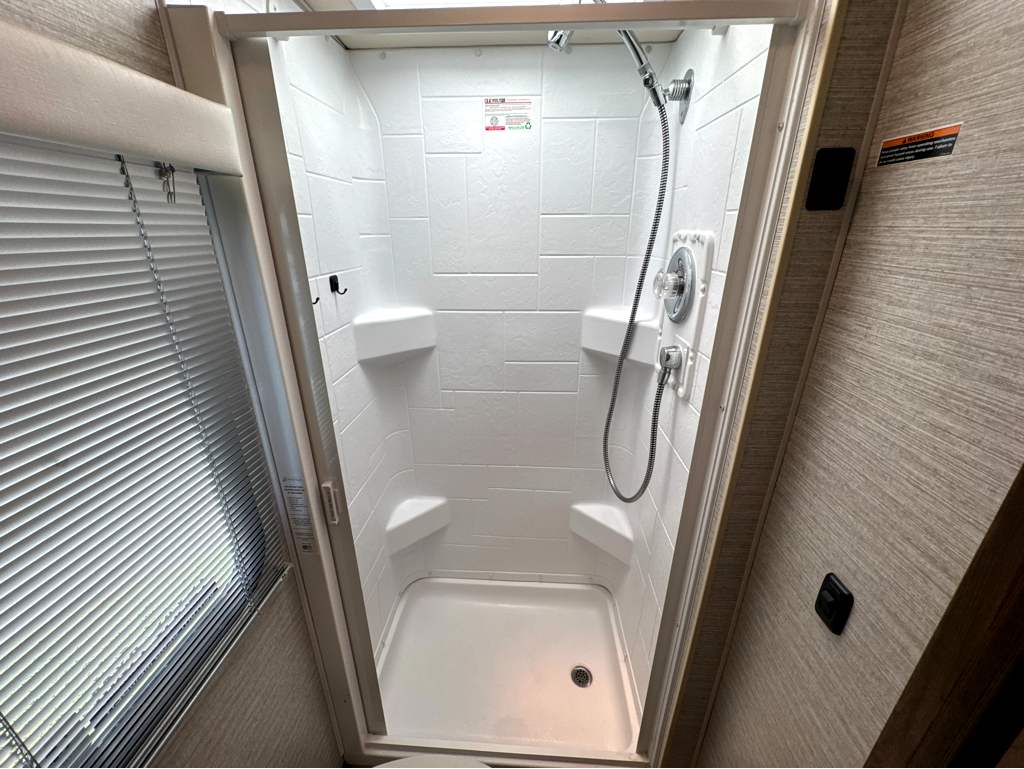 2023 WINNEBAGO VIEW 24D - Image 21
