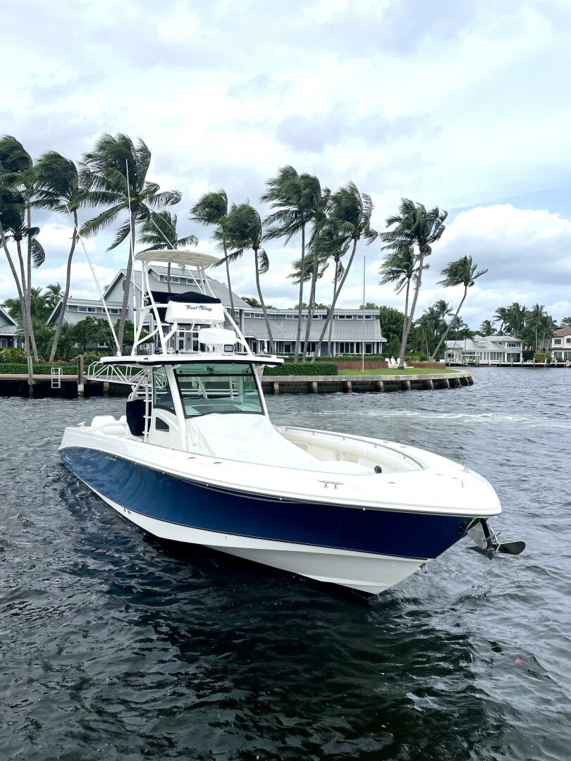 2013 Boston Whaler 370 Outrage - Image 5