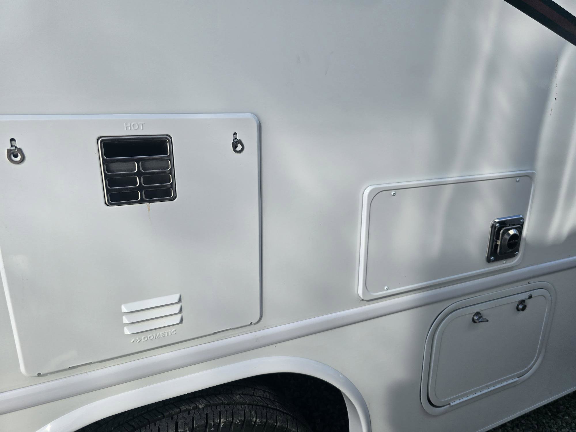 2026 JAYCO REDHAWK 24B - Image 9