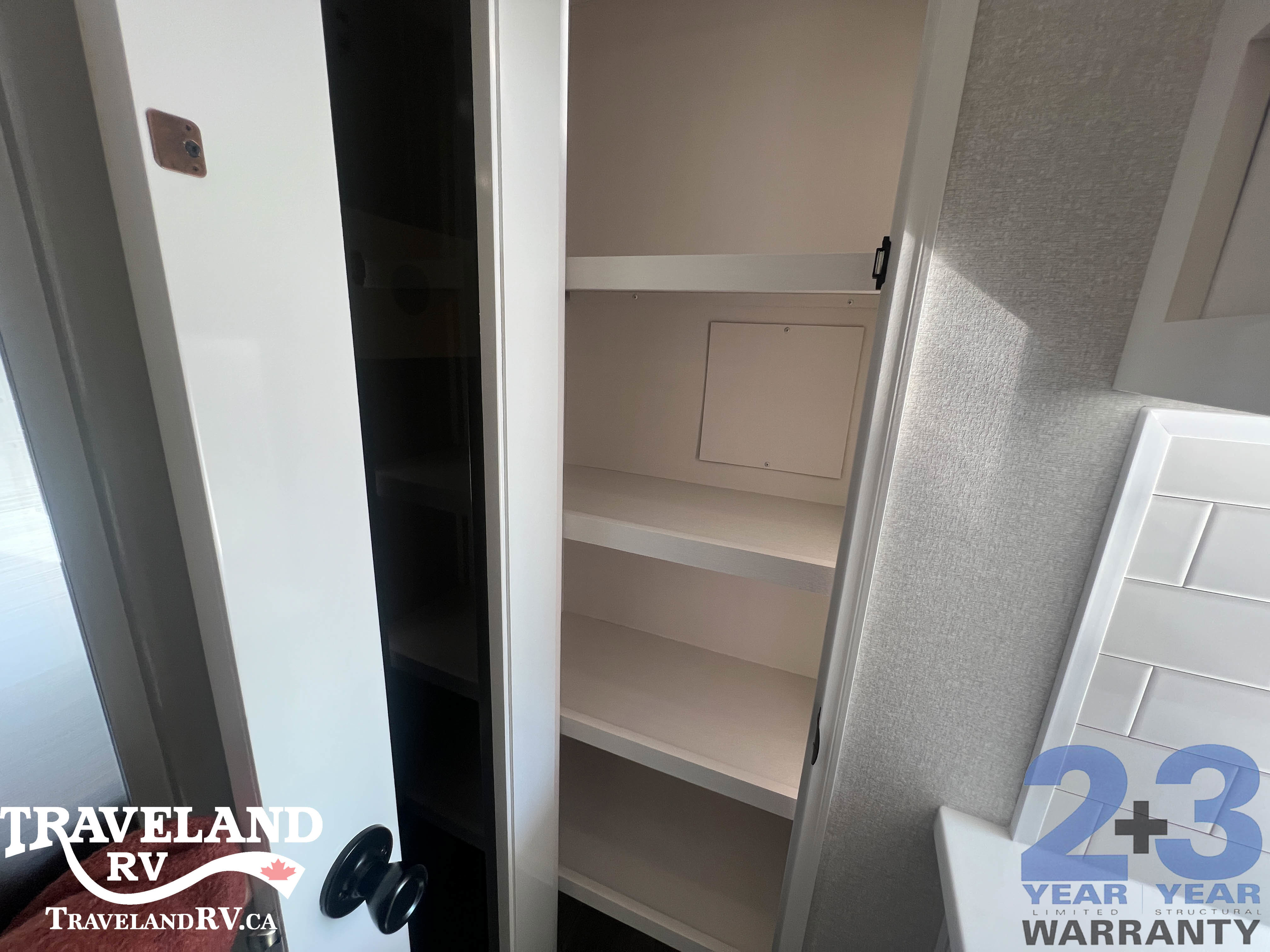 2026 Jayco Pinnacle 32RLTS - Image 24