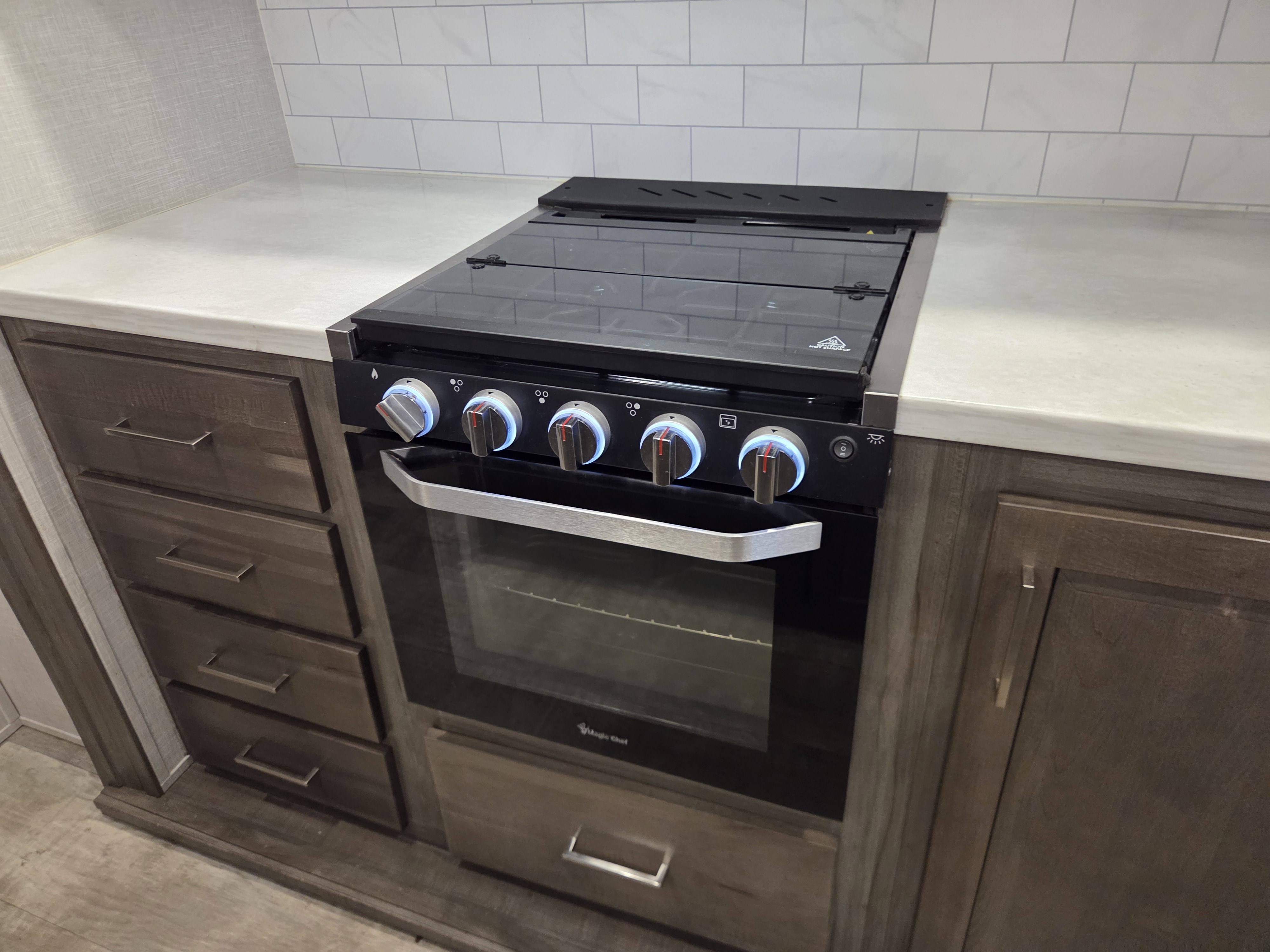 2022 Forest River Rockwood Signature Ultra Lite 8336BH - Image 12