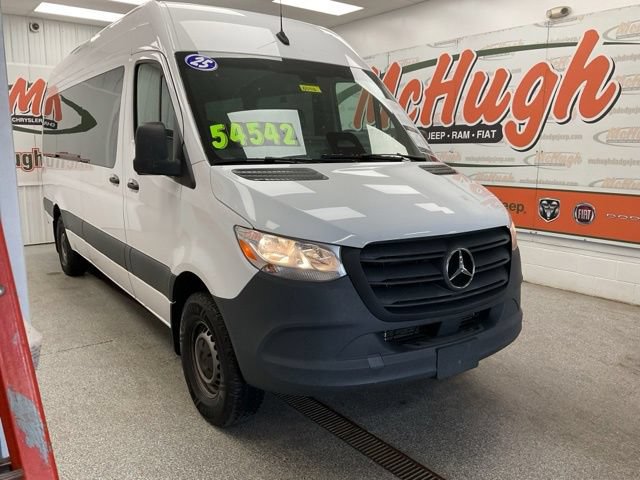 2025 Mercedes-Benz Sprinter Passenger Van Passenger 170 WB - Image 3