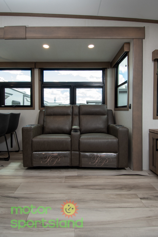 2026 KZ RV Durango Half-Ton D283RLT - Image 49
