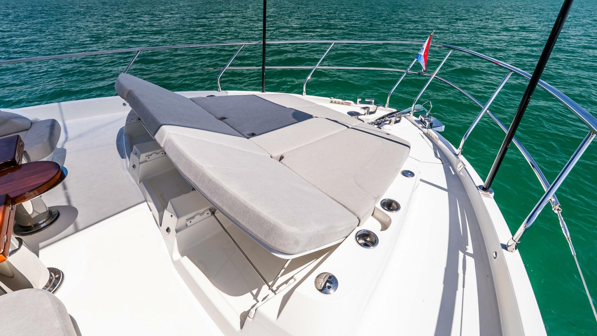 2022 Absolute Navetta 64 - Image 27