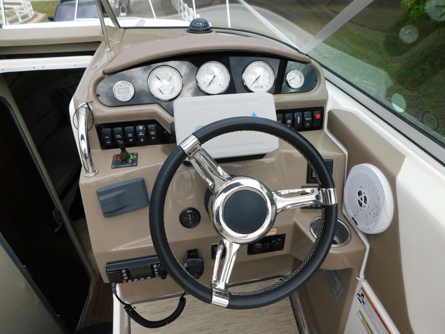 2018 Regal 26 Express Base - Image 8