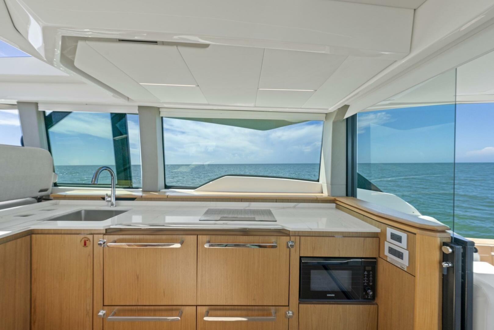 2023 Tiara Yachts EX 60 - Image 24