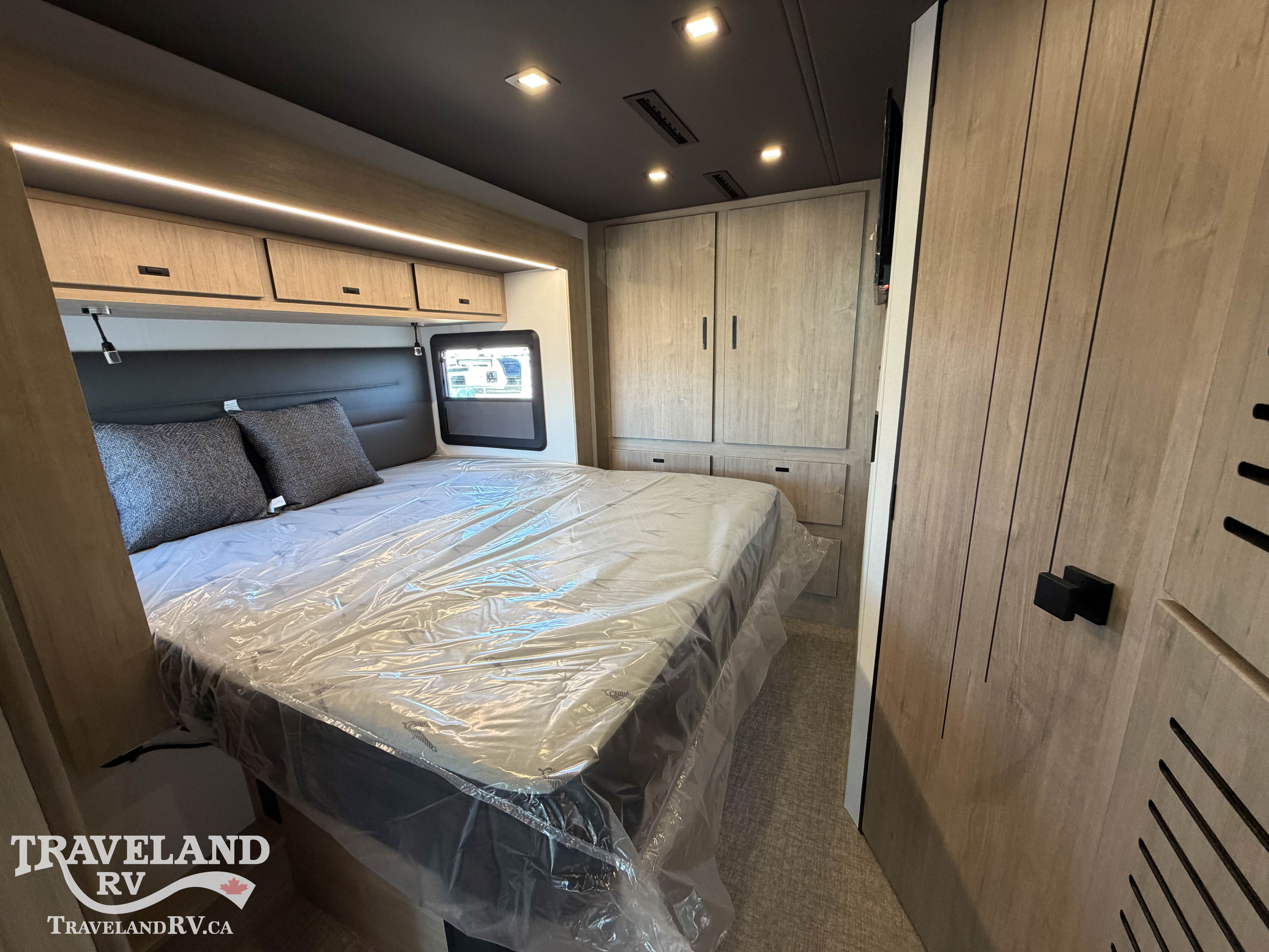 2026 Grand Design Lineage Series F 31ZW - Image 22