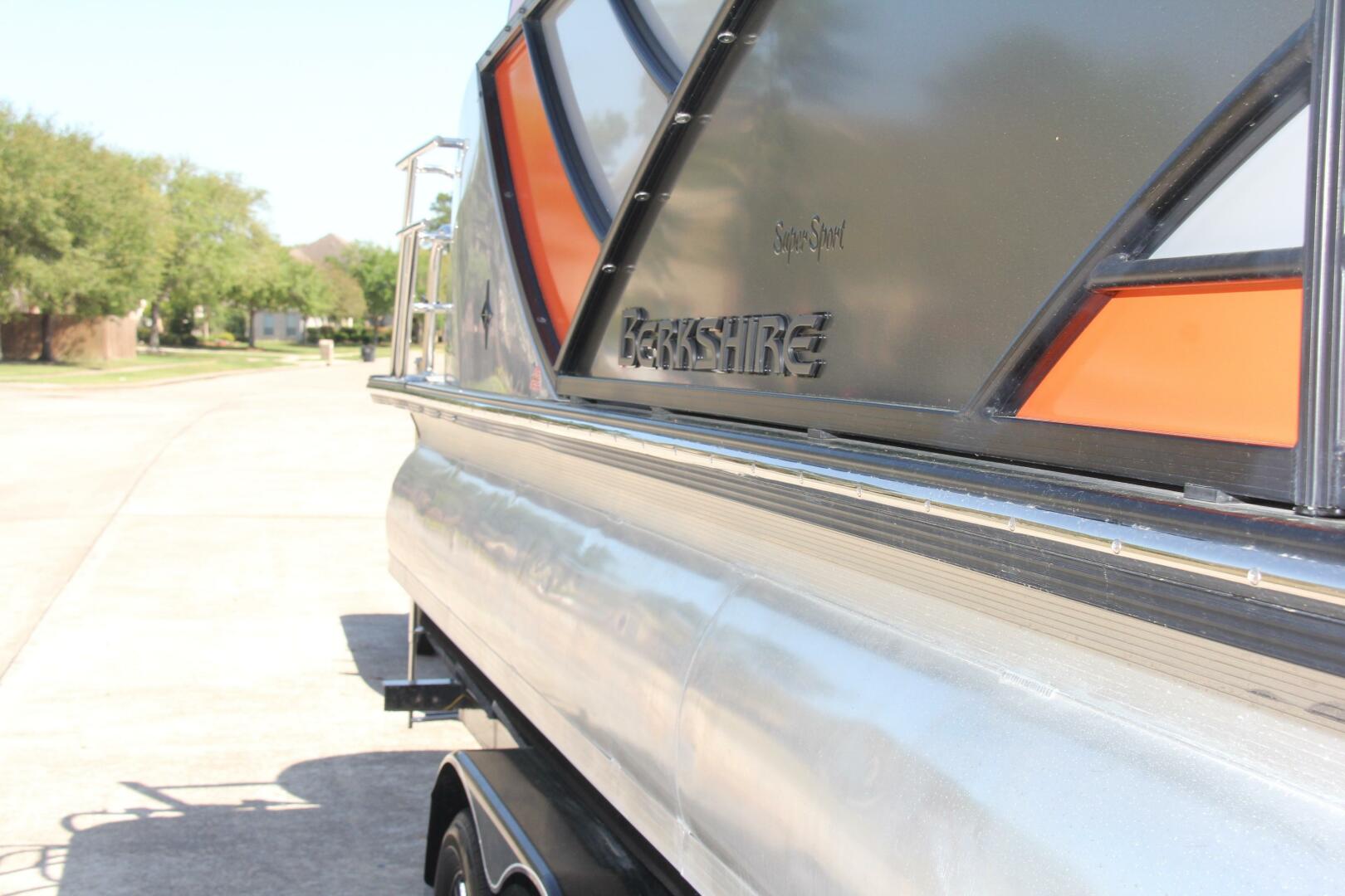 2021 Berkshire 25 Sport CL - Image 76