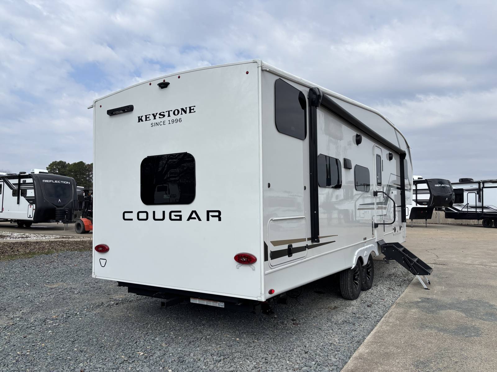 2026 Keystone Cougar Sport 2700BH - Image 4