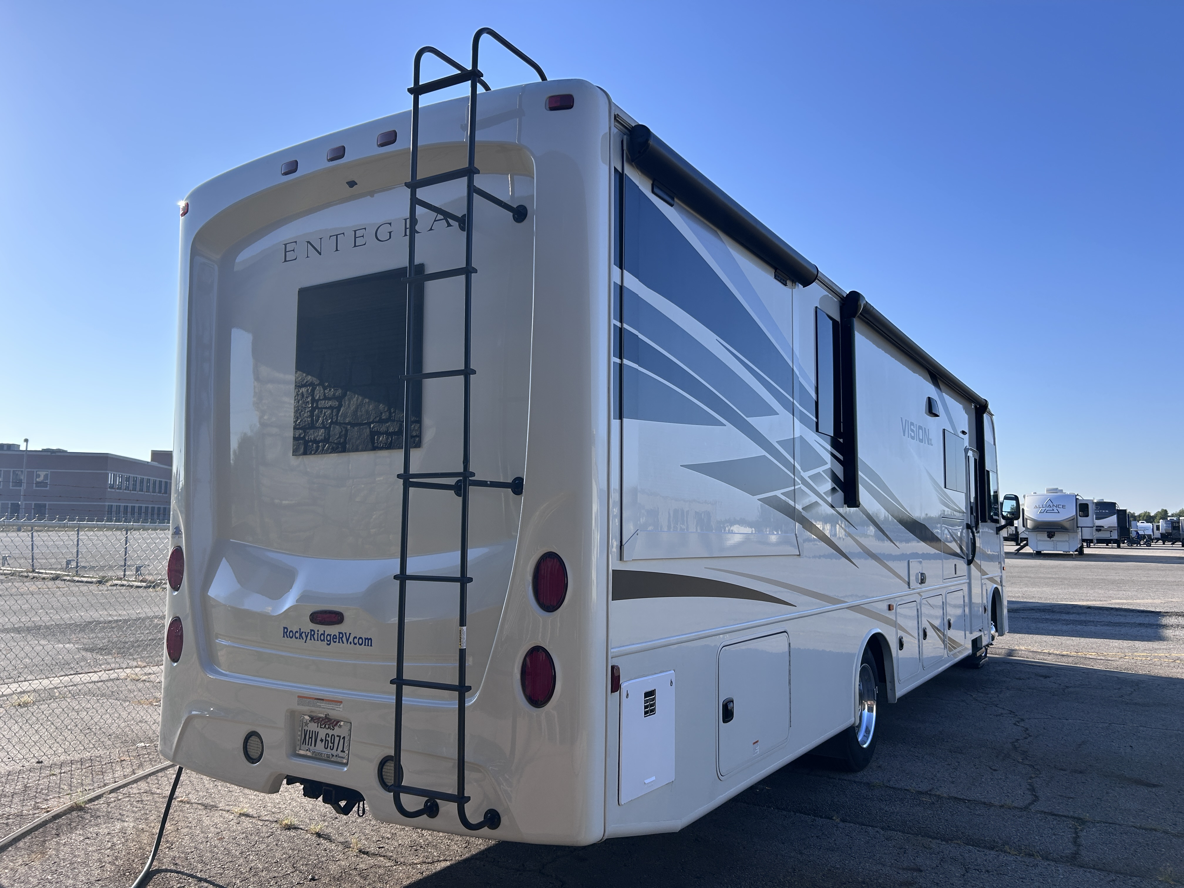 2023 ENTEGRA COACH ENTEGRA 34B - Image 6