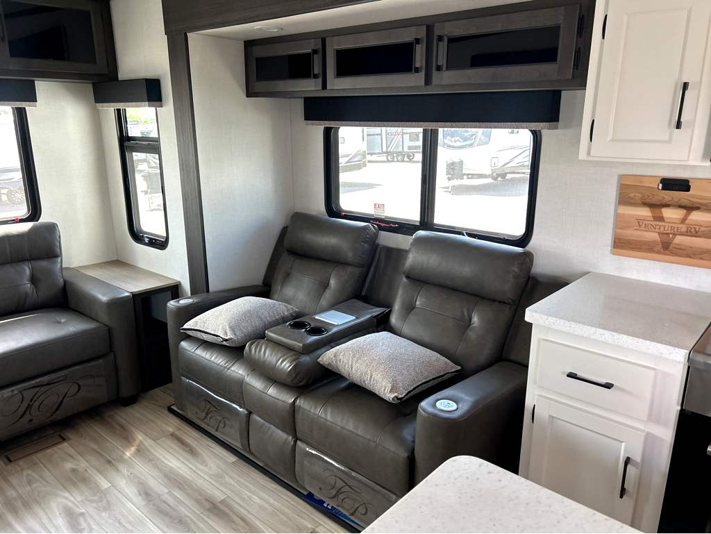 2026 VENTURE RV SPORTTREK 353VIK - Image 8