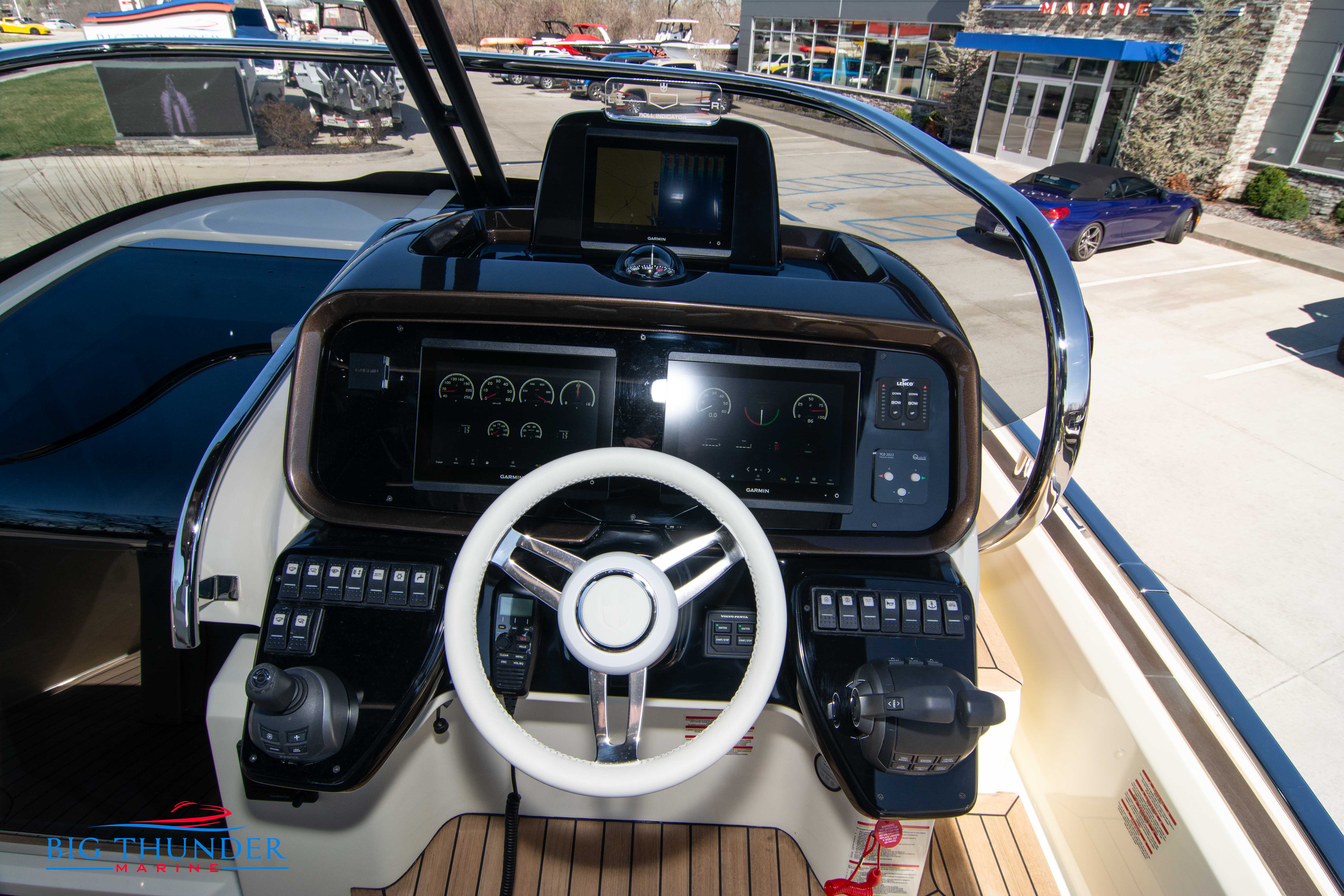 2024 Invictus GT320 - Image 35