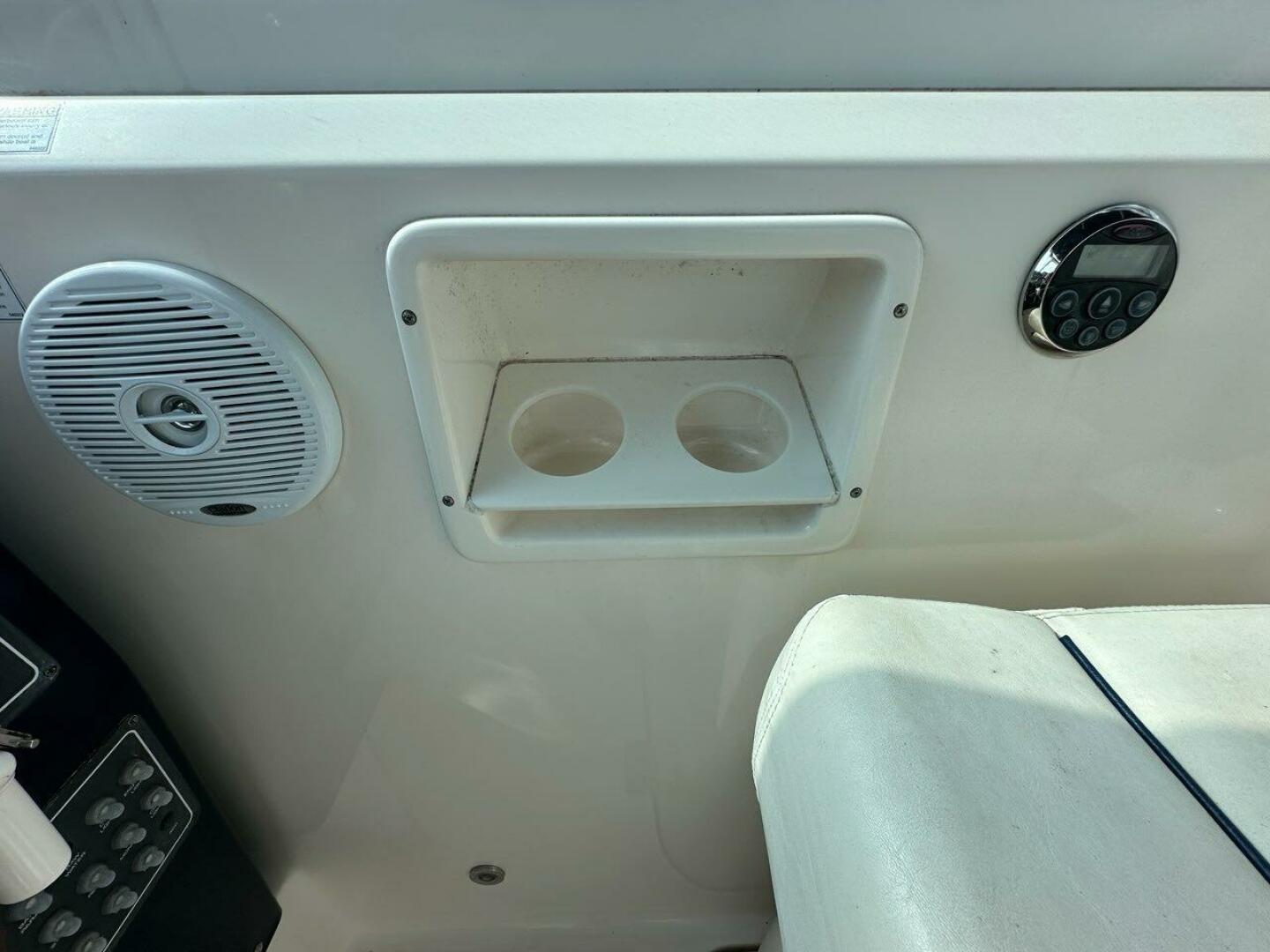 2006 Tiara Yachts 29 Coronet - Image 20