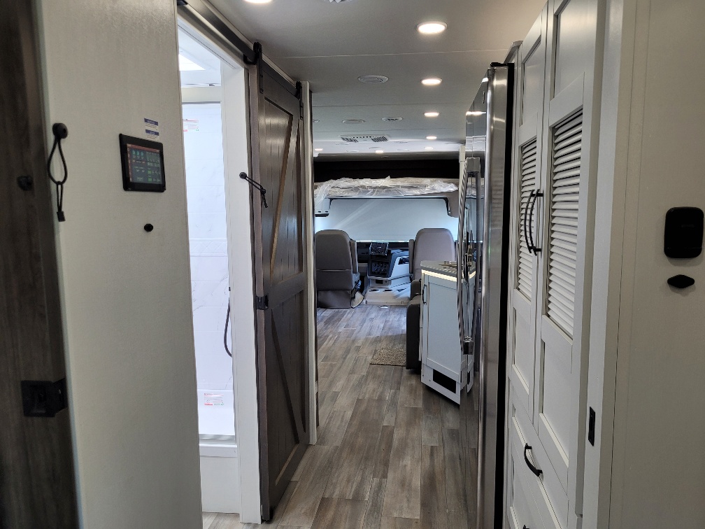 2026 Entegra Coach Vision XL 34G - Image 22
