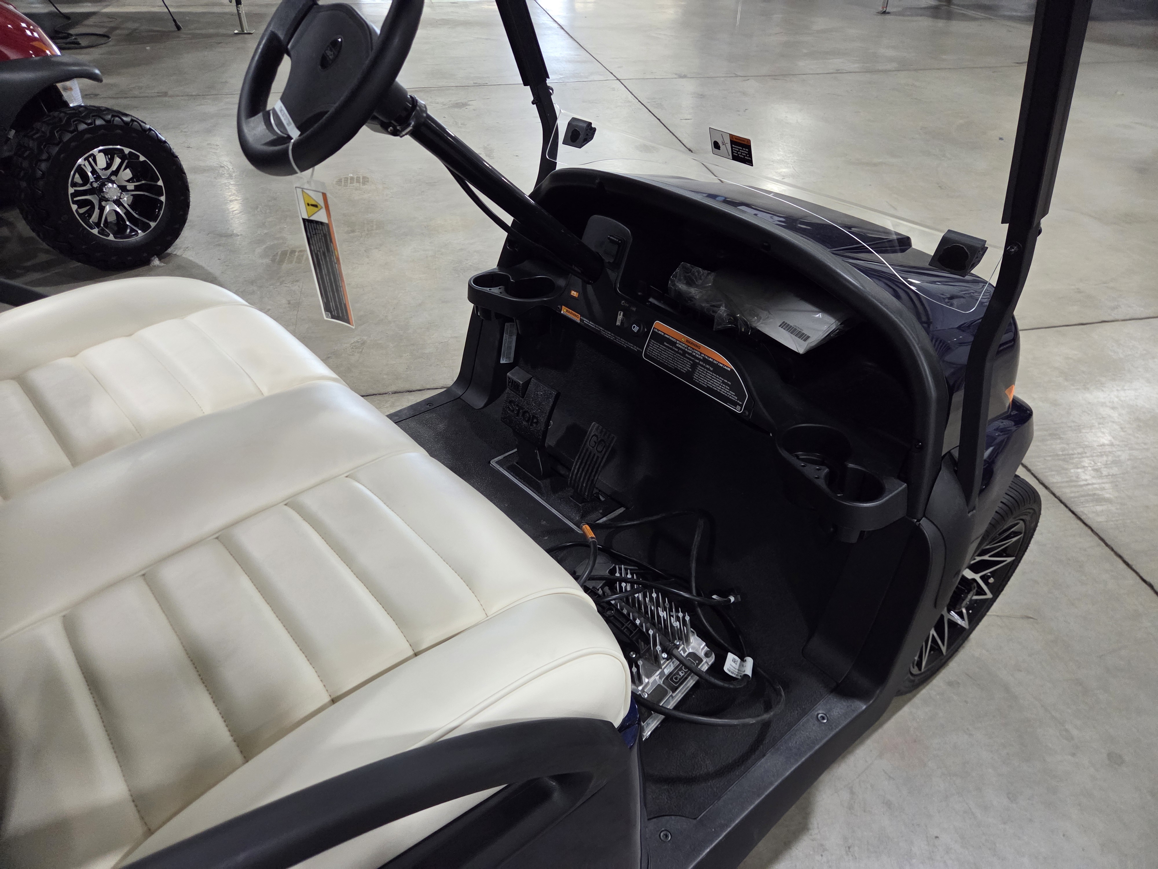 2023 Club Car Onward Electric OnBoard Charger - Image 6