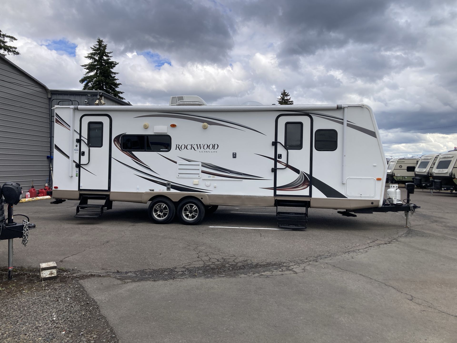 2015 Forest River Rockwood Ultra Lite 2604WS - Image 9