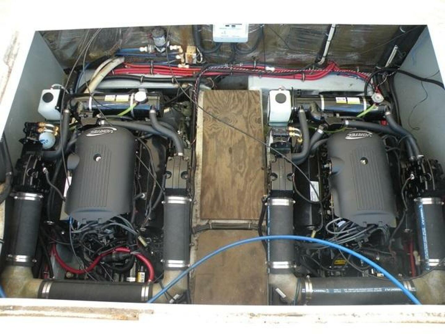 1996 Wellcraft 3300 Coastal - Image 48
