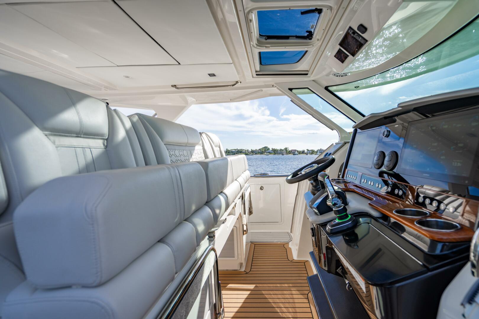 2022 Tiara Yachts 43 LS - Image 62