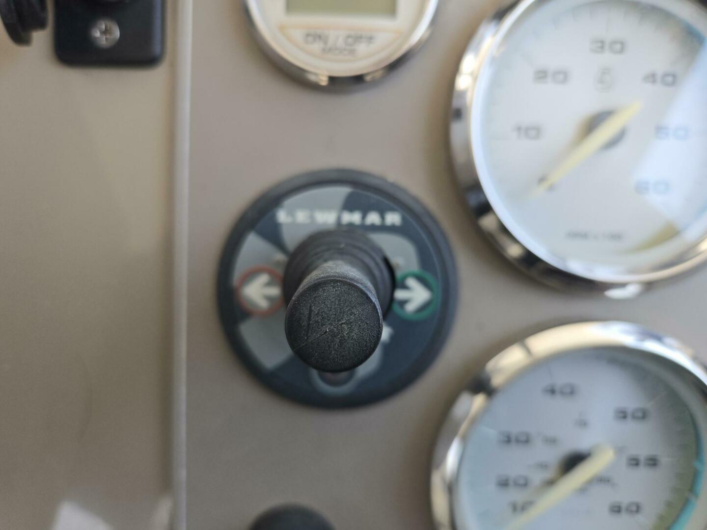 2005 Bayliner 289 EC - Image 12