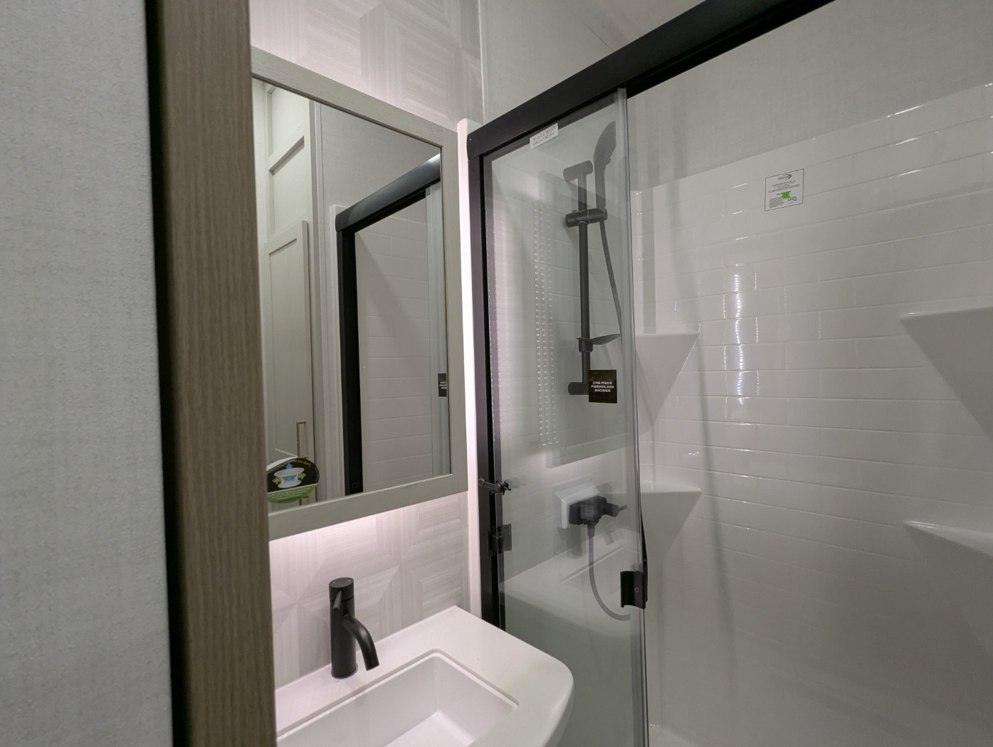 2027 Forest River Rockwood Signature 290SFK - Image 38