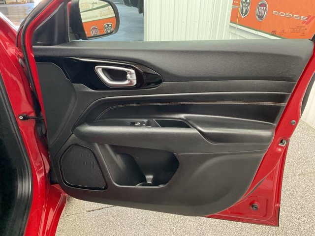 2022 Jeep Compass Utility 4D Limited 4WD - Image 25