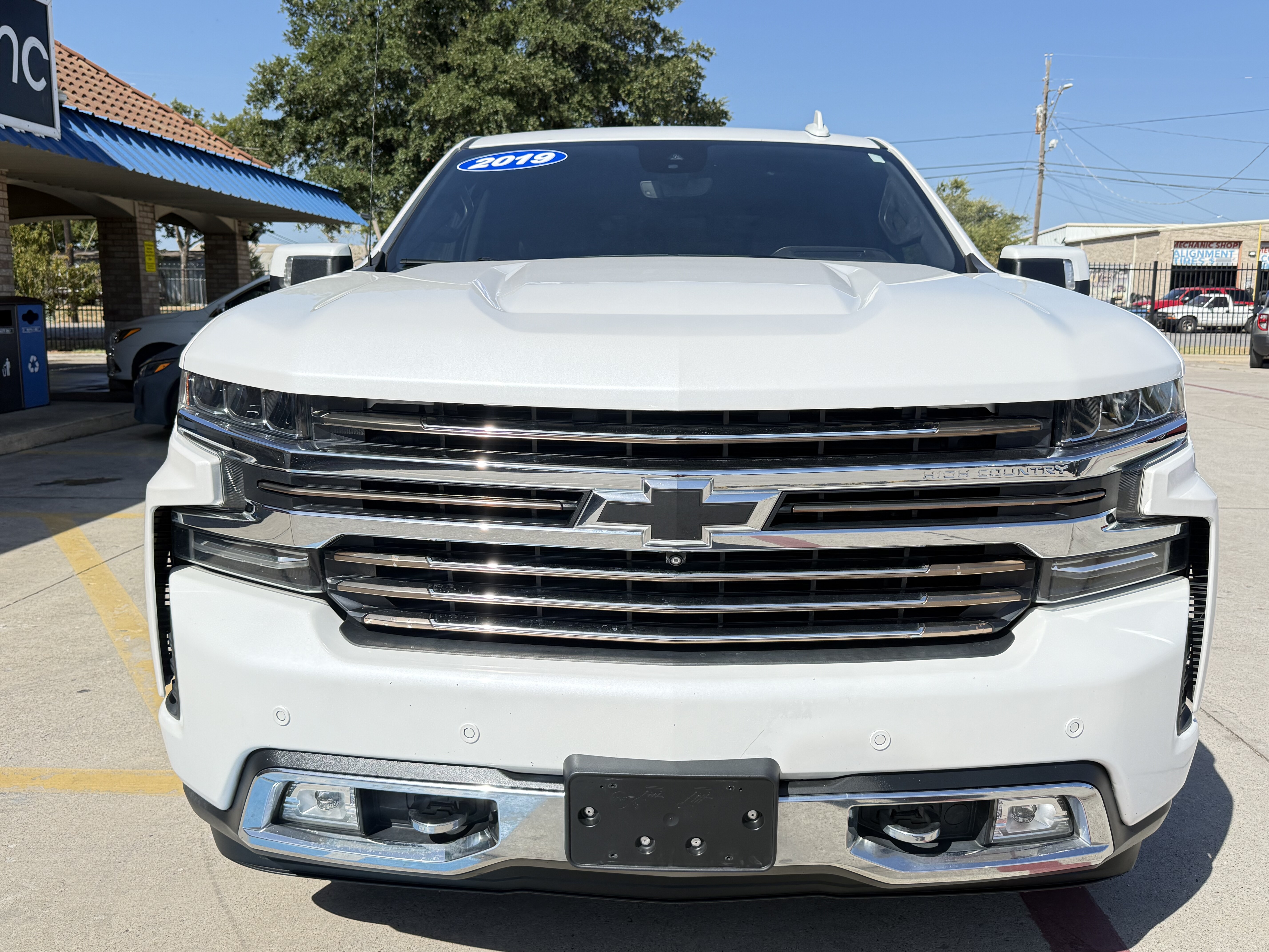 2019 Chevrolet Silverado 1500 Crew Cab LT 4WD - Image 3